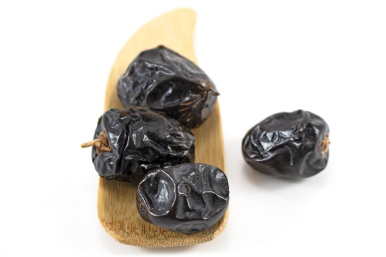 local dates fruit varieties in Malaysia